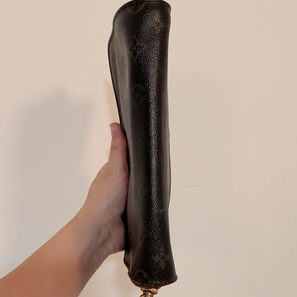 Authentic Louis Vuitton Orsay Monogram Canvas Clutch Bag Pouch Wristlet - Picture 13 of 16